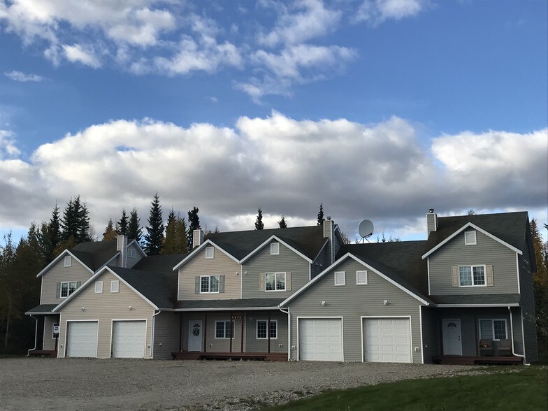2375 Dano Ct, North Pole, AK for sale - Building Photo - Image 1 of 1