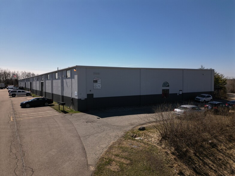 12800-12828 Emerson Dr, Brighton, MI for lease - Building Photo - Image 1 of 12