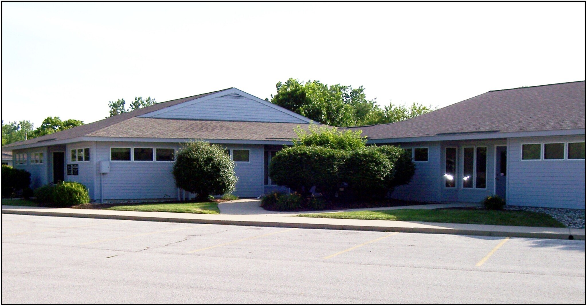 813-819 Airport North Office Park, Fort Wayne, IN for sale Building Photo- Image 1 of 1