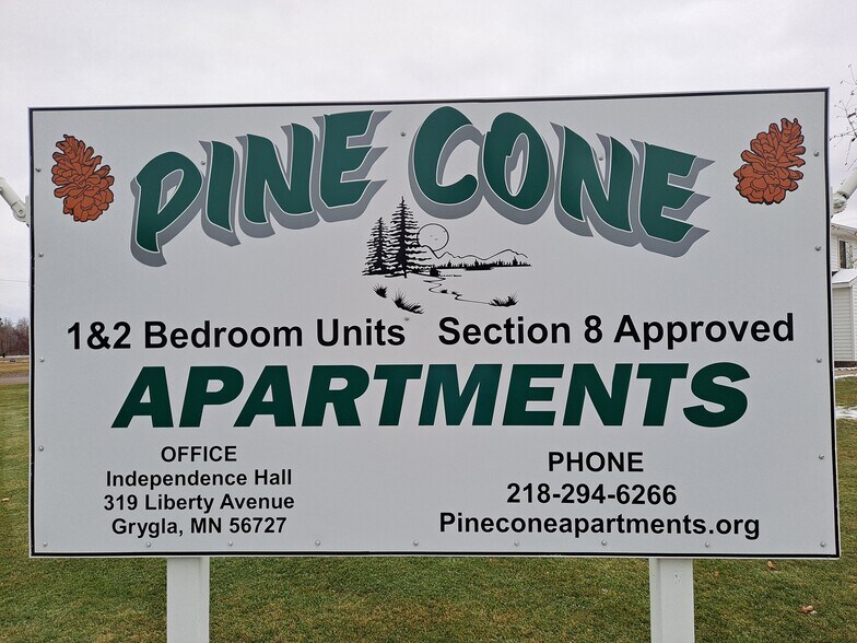 119 E Park Dr, Grygla, MN for sale - Primary Photo - Image 1 of 1