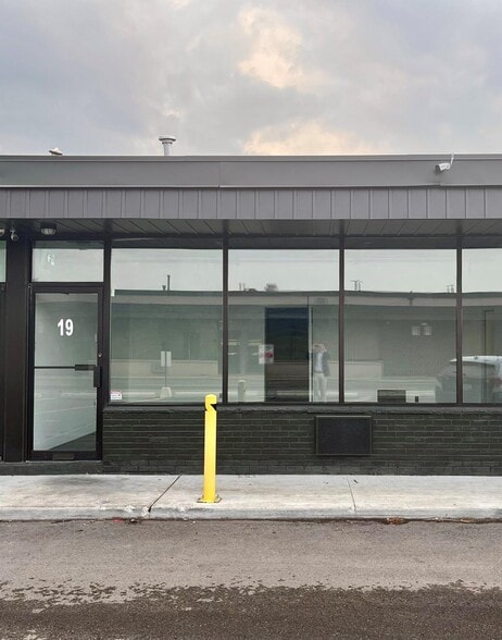 1940 Ellesmere Rd, Toronto, ON for lease - Building Photo - Image 2 of 3