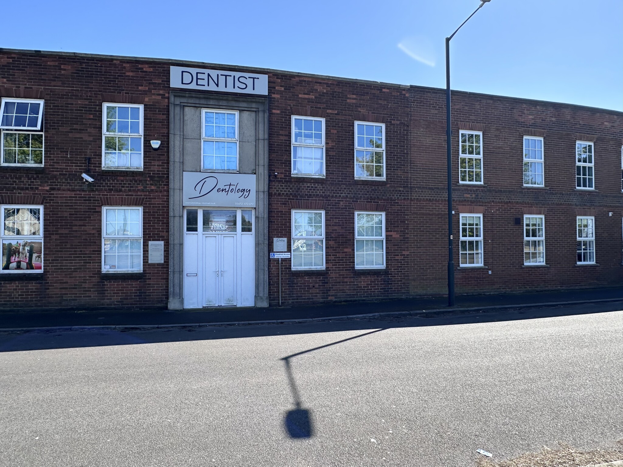 8 Cleethorpe Rd, Grimsby for sale Building Photo- Image 1 of 4