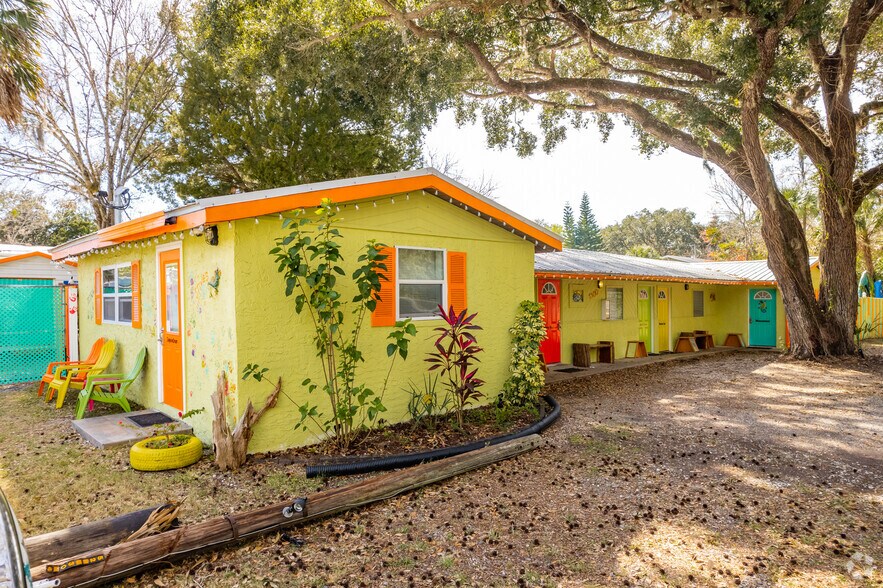 7300 Shoal Line Blvd, Weeki Wachee, FL for sale - Primary Photo - Image 1 of 1