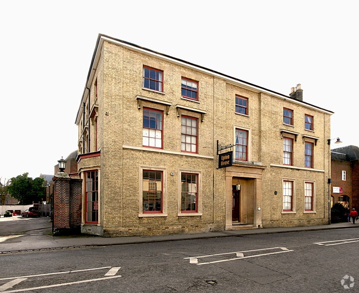 4 Baldock St, Royston for sale - Primary Photo - Image 1 of 1