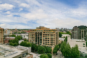 425 NW 10th Ave, Portland, OR - aerial  map view