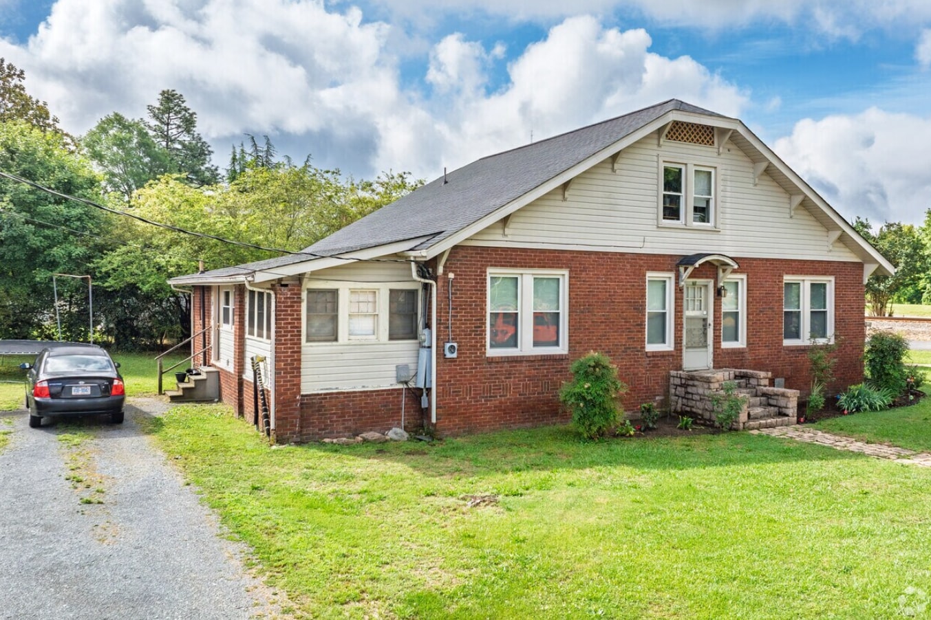 205 Railroad St, Granite Quarry, NC for sale Primary Photo- Image 1 of 2