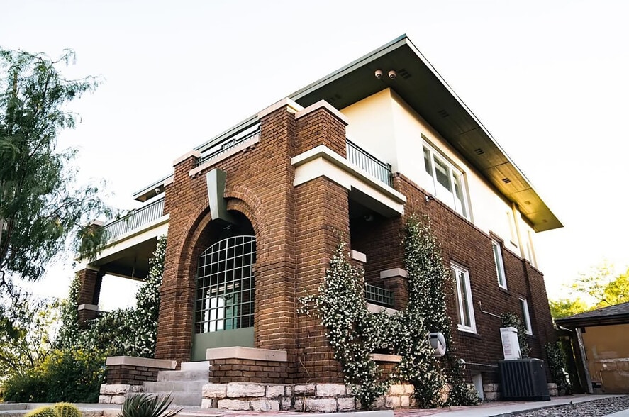 1701 N Stanton St, El Paso, TX for sale - Building Photo - Image 1 of 15