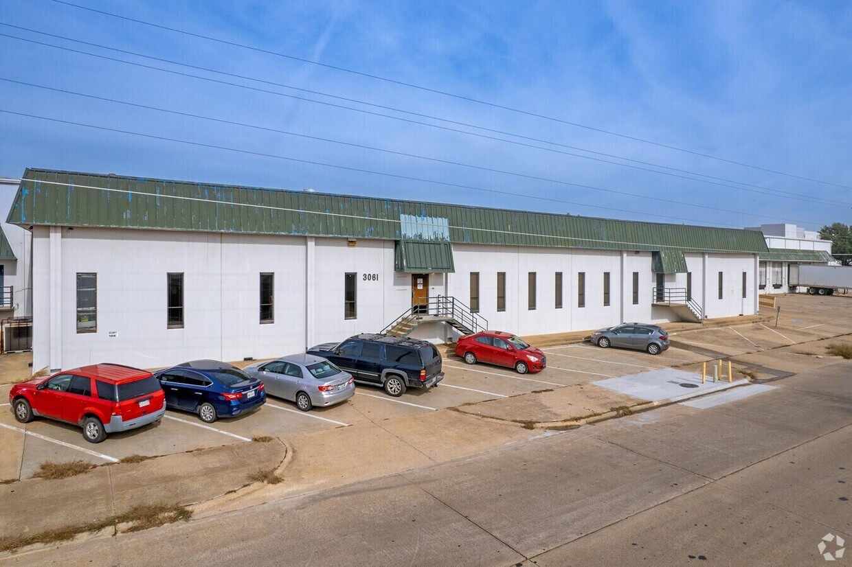 3601 Saner Ave, Dallas, TX for sale Building Photo- Image 1 of 1