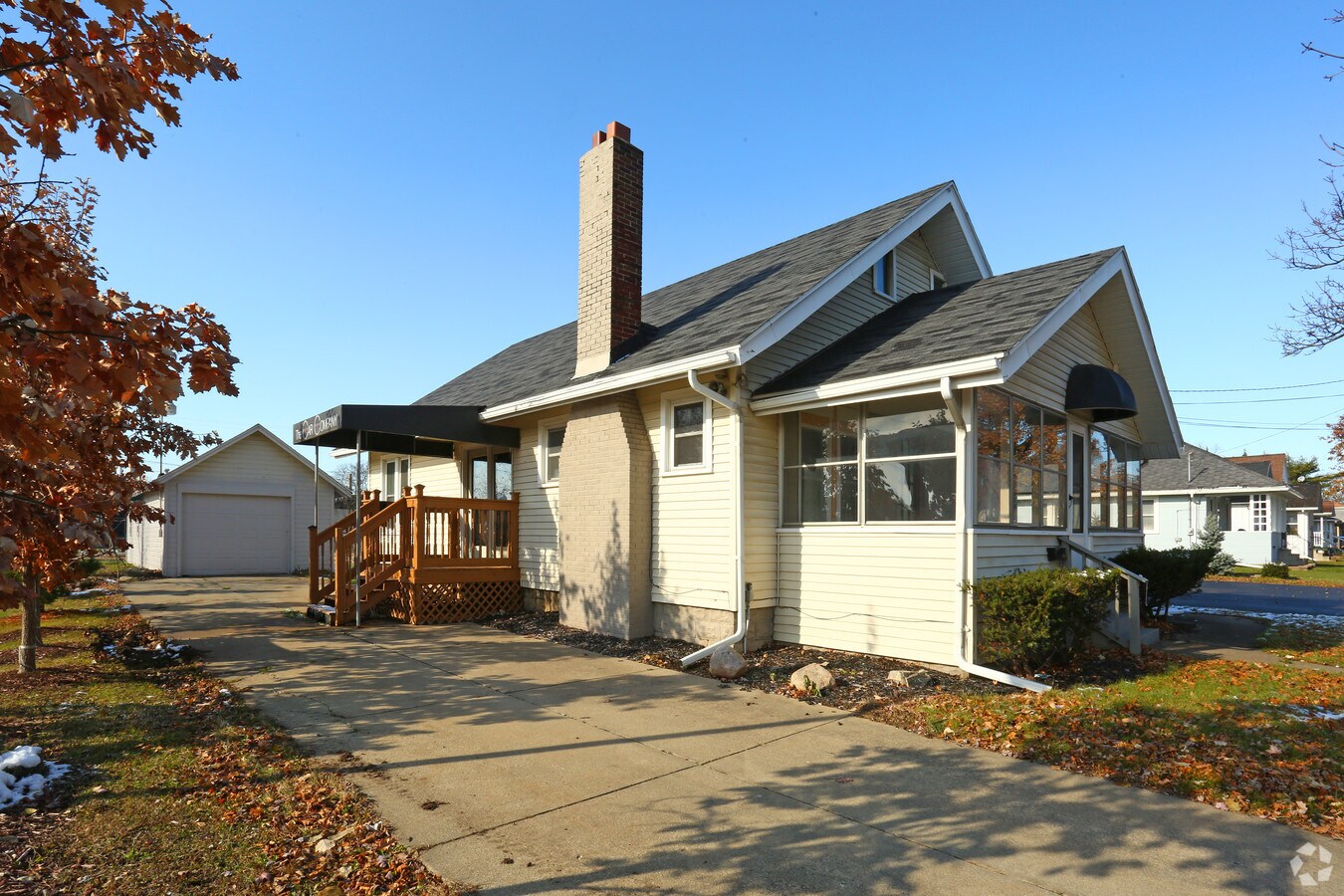 614 N Wisner St, Jackson, MI 49202