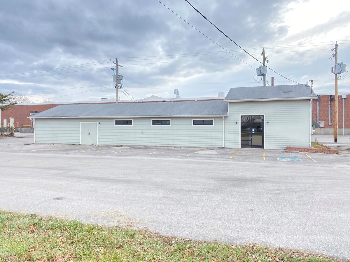 1610 Dutch Ln, Jeffersonville, IN for sale Building Photo- Image 1 of 1