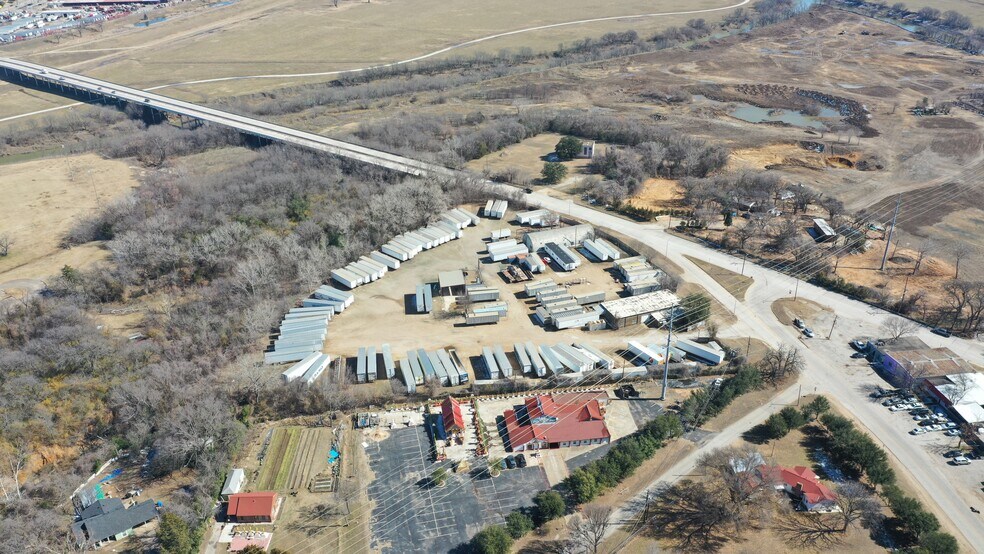 2144 E Irving Blvd, Irving, TX 75060