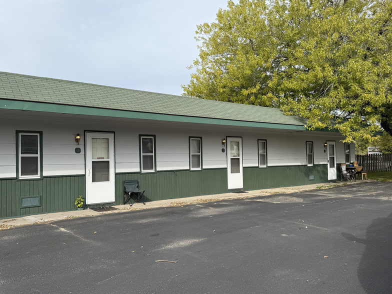 1301 Mackinaw Ave, Cheboygan, MI for sale - Building Photo - Image 3 of 4