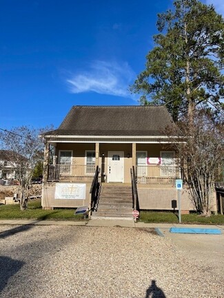 More details for 215 North St, Denham Springs, LA - Office for Lease