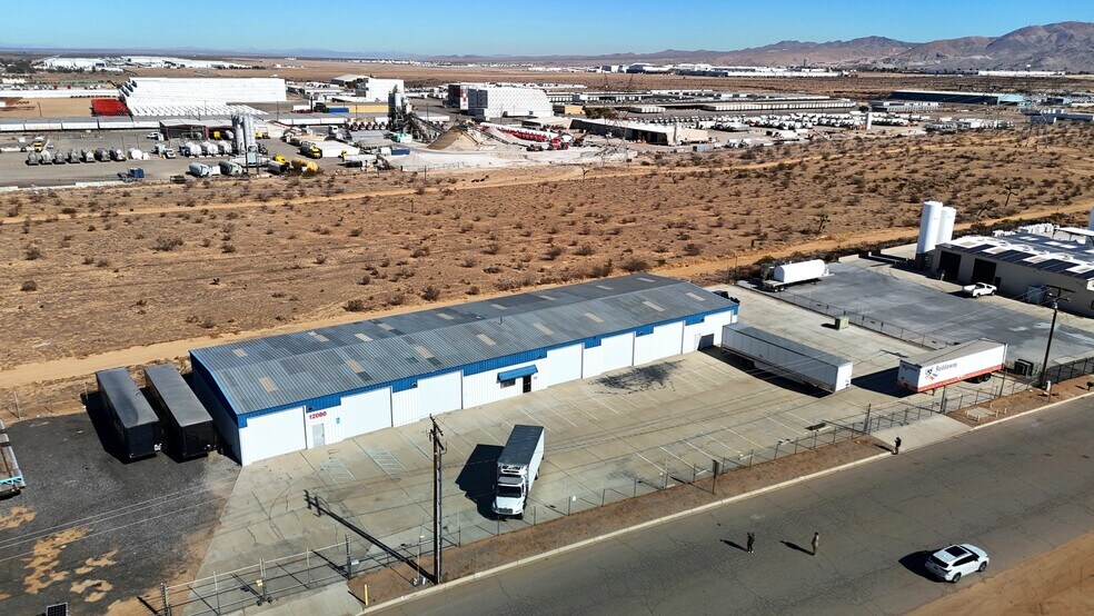 12080 Rancho Rd, Adelanto, CA for lease - Building Photo - Image 3 of 11