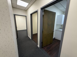 560 Northern Blvd, Great Neck, NY for lease Interior Photo- Image 2 of 8