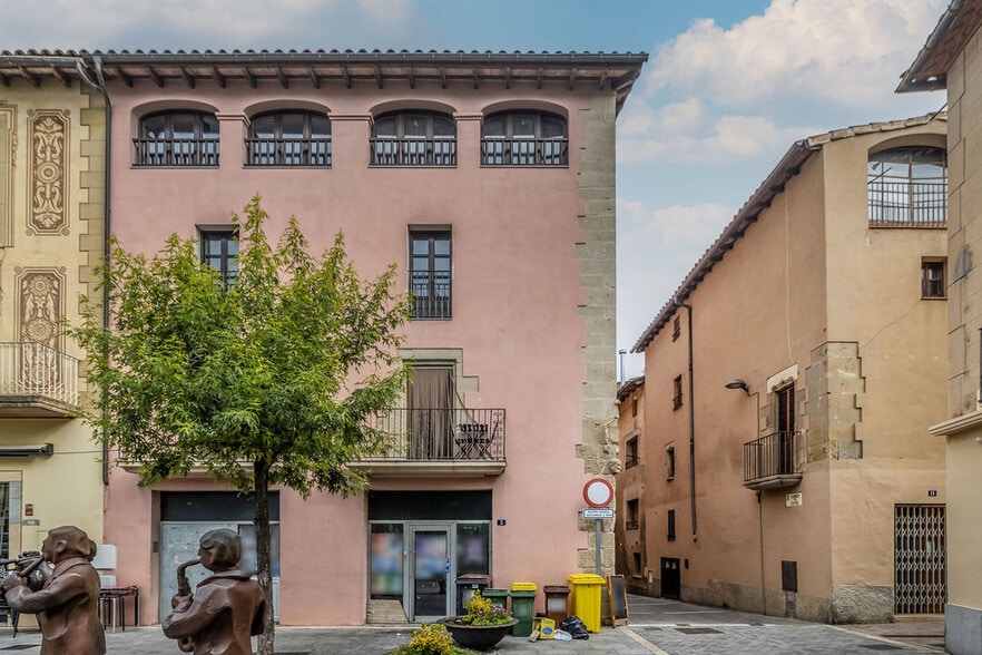 Multifamily in Centelles, Barcelona for sale - Primary Photo - Image 1 of 1