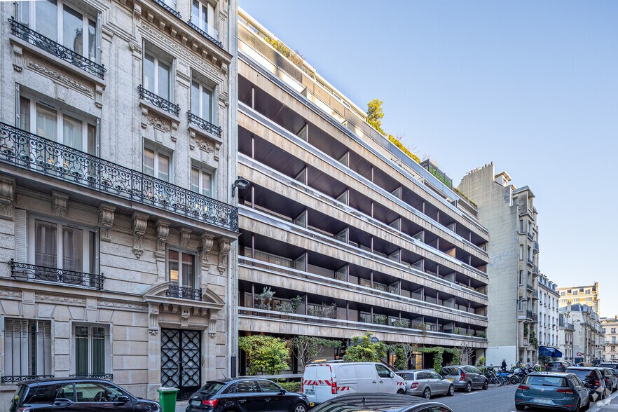 33-35 Rue De Chazelles, Paris for lease - Primary Photo - Image 1 of 3