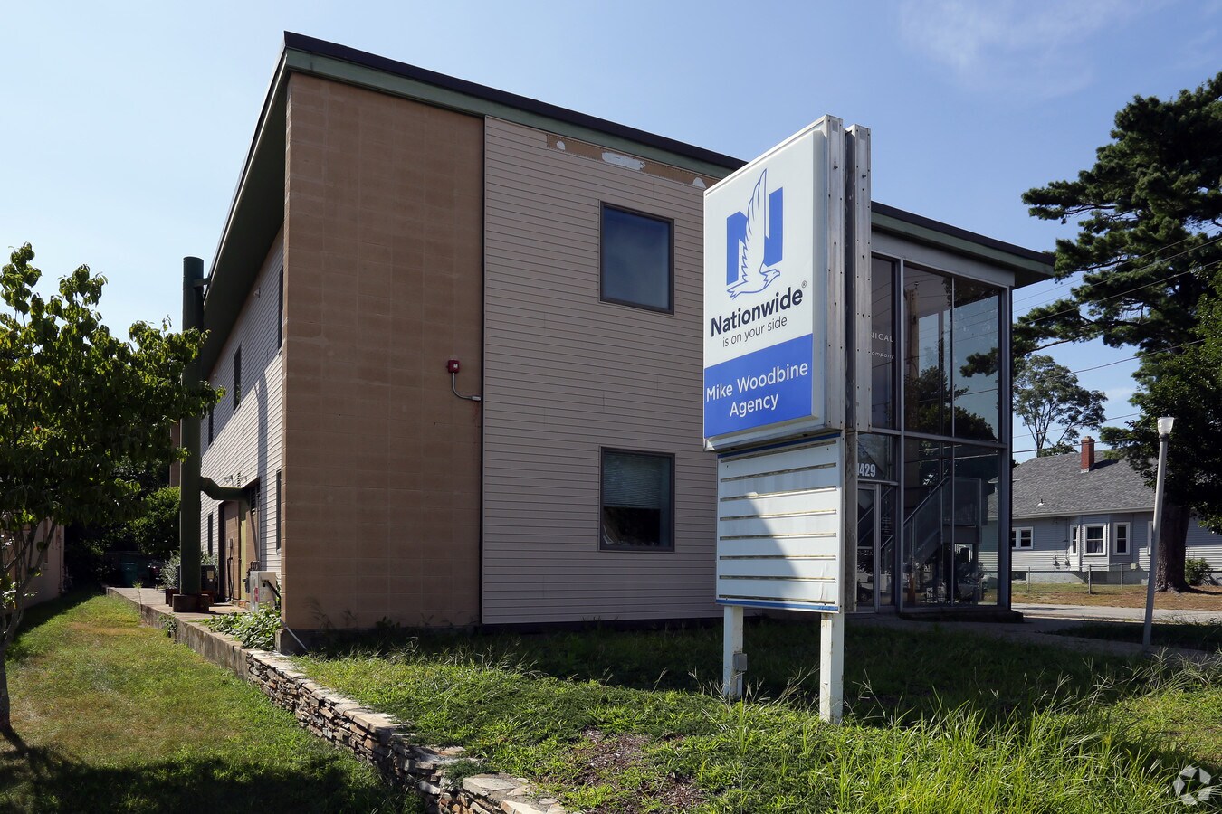 1429 Warwick Ave, Warwick, RI 02888