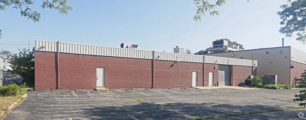 330 Prospect St, Inwood, NY for sale - Primary Photo - Image 1 of 1