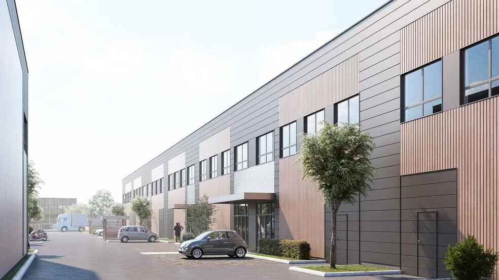 Industrial in Trappes for lease - Building Photo - Image 3 of 10