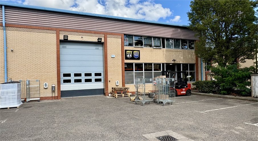 Lawrence Rd, Hounslow for sale - Building Photo - Image 1 of 1