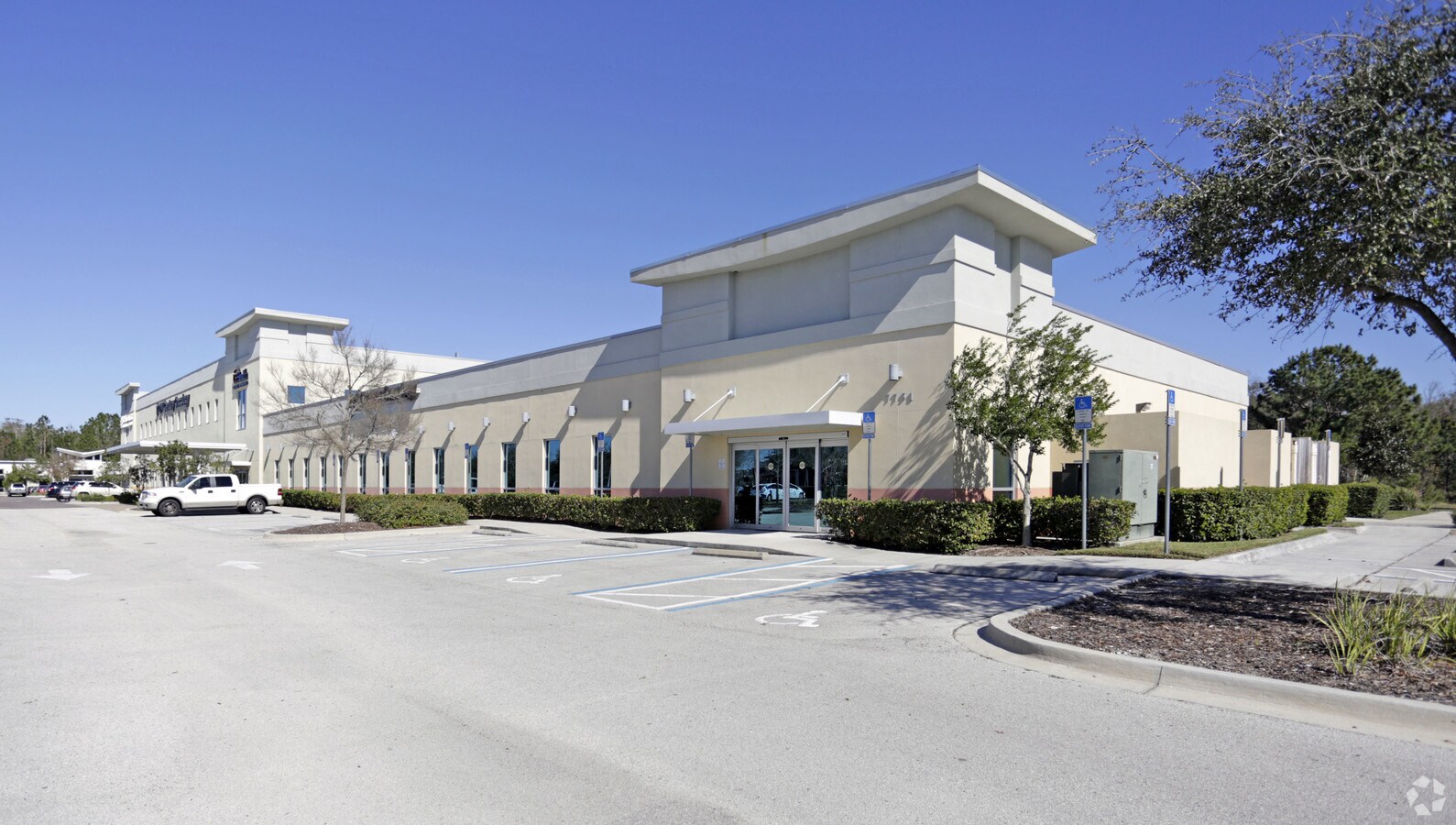 7751 Baymeadows Rd E, Jacksonville, FL 32256