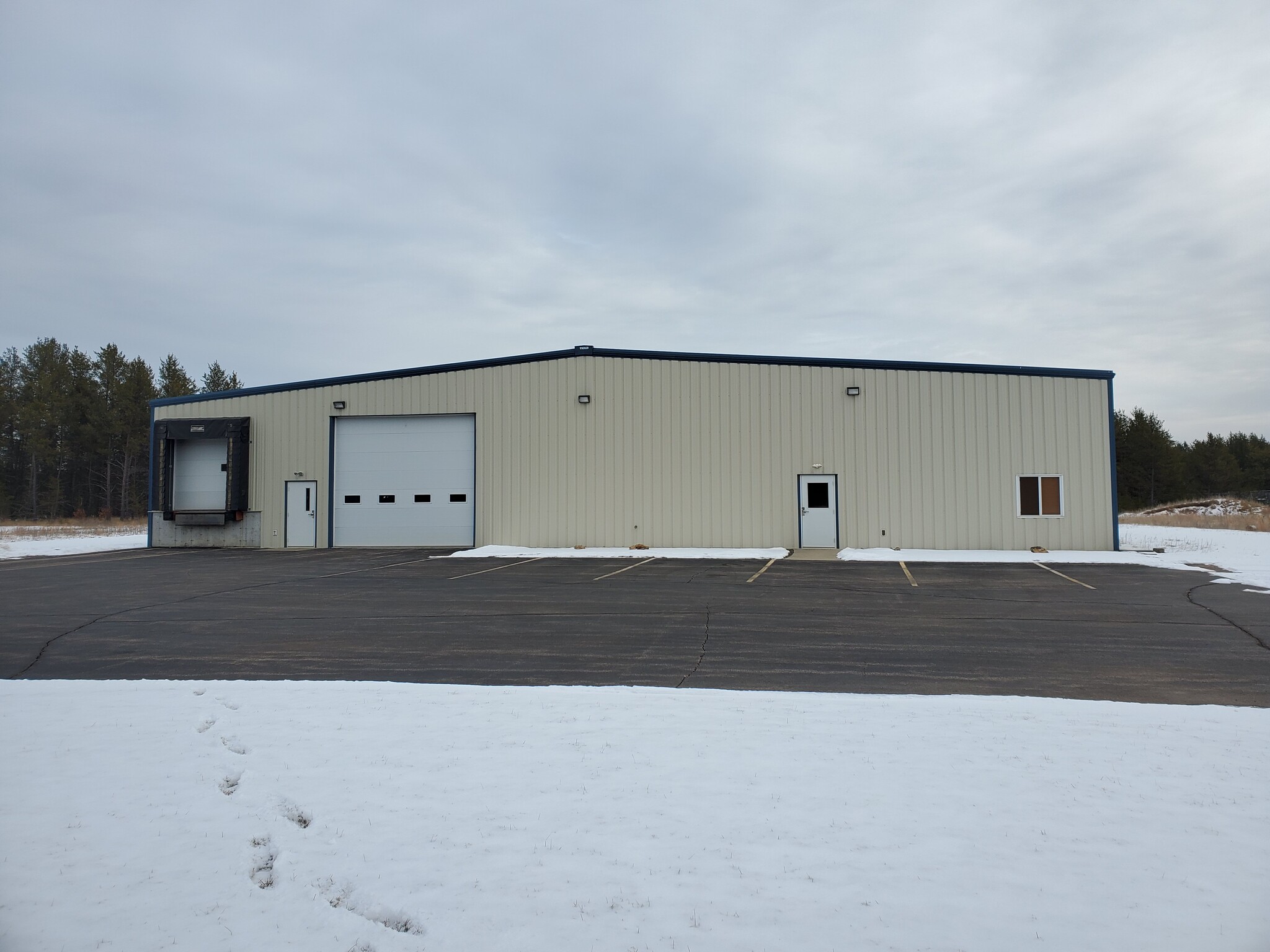 811 Red Iron Rd, Black River Falls, WI for sale Building Photo- Image 1 of 1