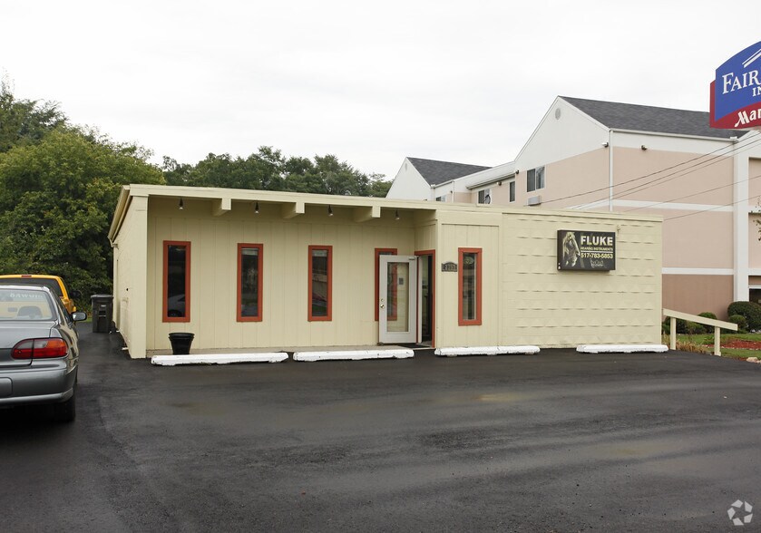 2397 Shirley Dr, Jackson, MI 49202