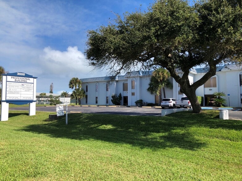 3000 N Atlantic Ave, Cocoa Beach, FL for lease - Building Photo - Image 2 of 31