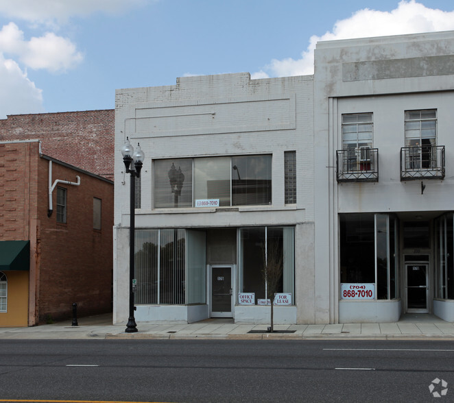 176 W Franklin Blvd, Gastonia, NC for sale - Building Photo - Image 3 of 9