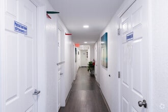 400 15th St N, Saint Petersburg, FL for lease Interior Photo- Image 2 of 20