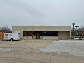 503 W Main St, Yorktown, TX for lease Building Photo- Image 1 of 5