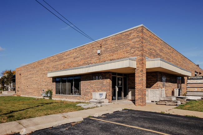 More details for 180 Shepard Ave, Wheeling, IL - Industrial for Sale