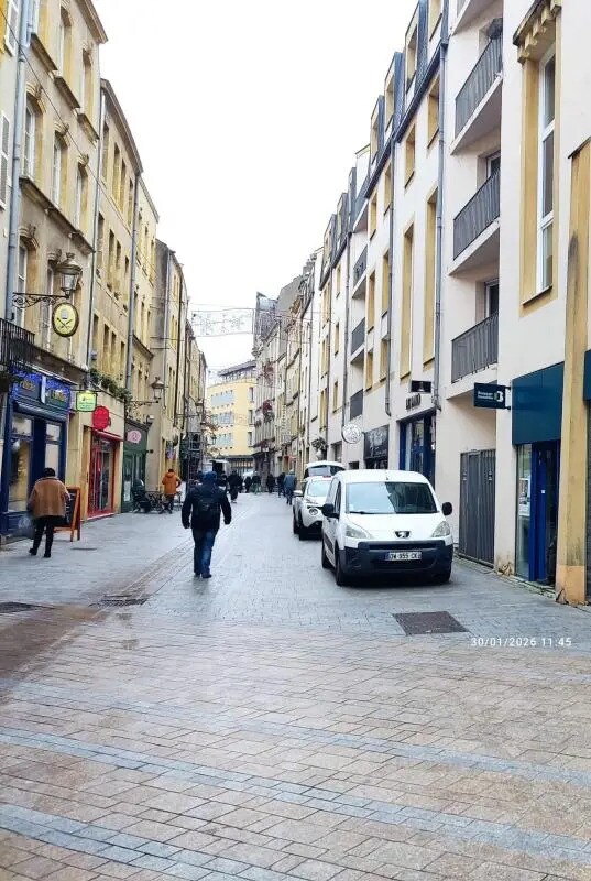 Retail in Metz for lease Building Photo- Image 1 of 5
