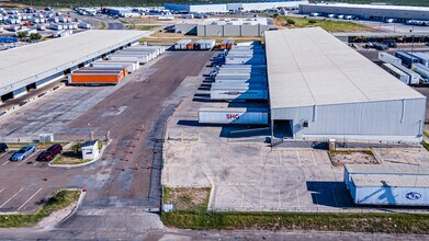 13806 N Unitec Dr, Laredo, TX for lease Building Photo- Image 1 of 16