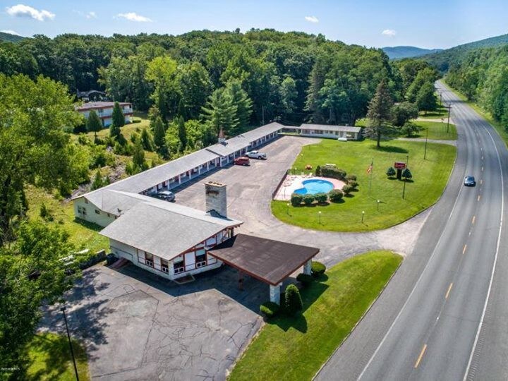 94 Route 7, New Ashford, MA 01237 The Springs Motel