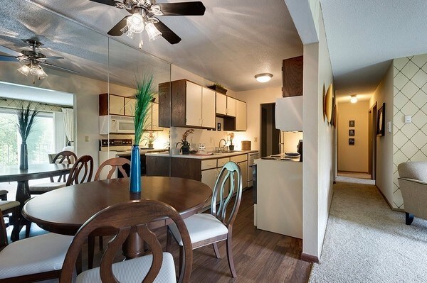 1930 E 86th St, Bloomington, MN for sale - Building Photo - Image 1 of 1