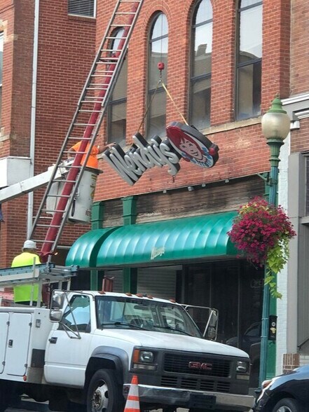 40 S Court St, Athens, OH for lease - Building Photo - Image 3 of 10