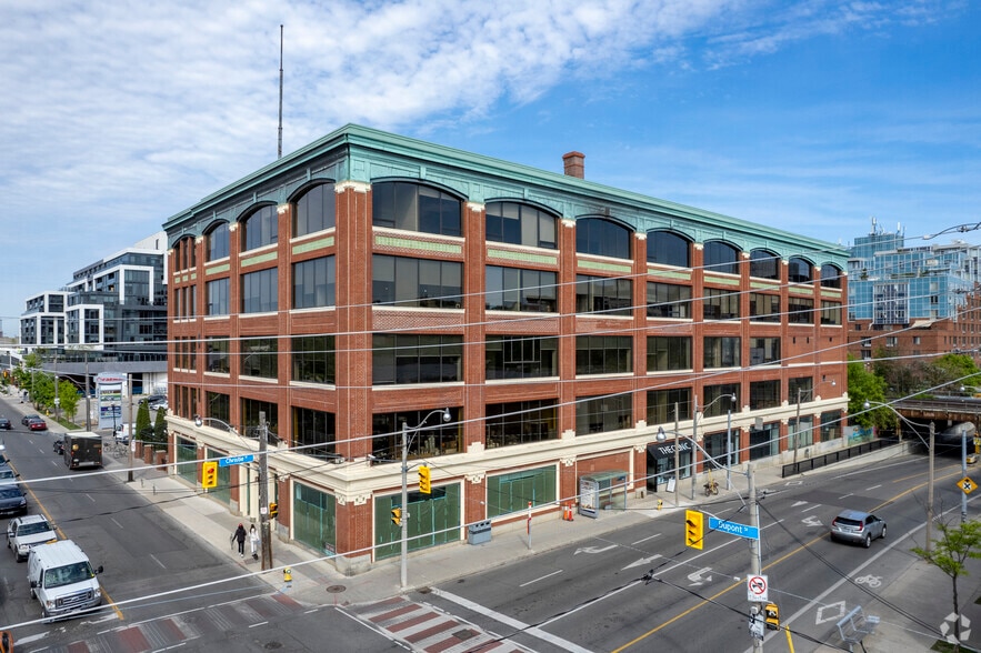 672 Dupont St, Toronto, ON for lease - Building Photo - Image 1 of 4