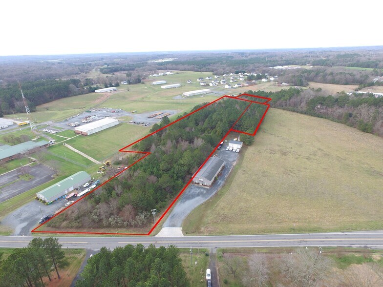 S Main St, Oakboro, NC 28129