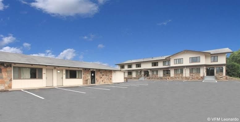 325 Fire Monument Rd, Hinckley, MN for sale Building Photo- Image 1 of 26