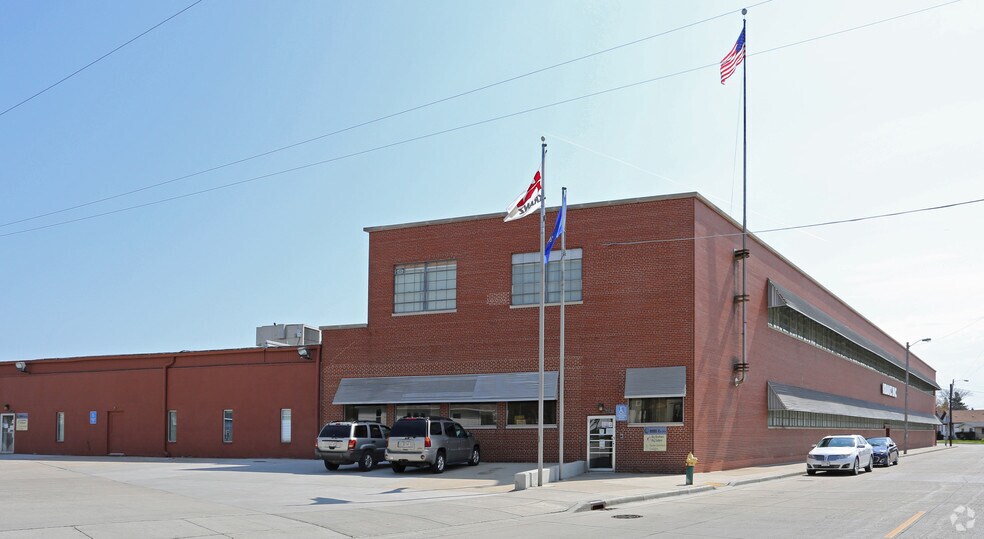 2200-2302 De Koven Ave, Racine, WI for sale - Primary Photo - Image 1 of 1