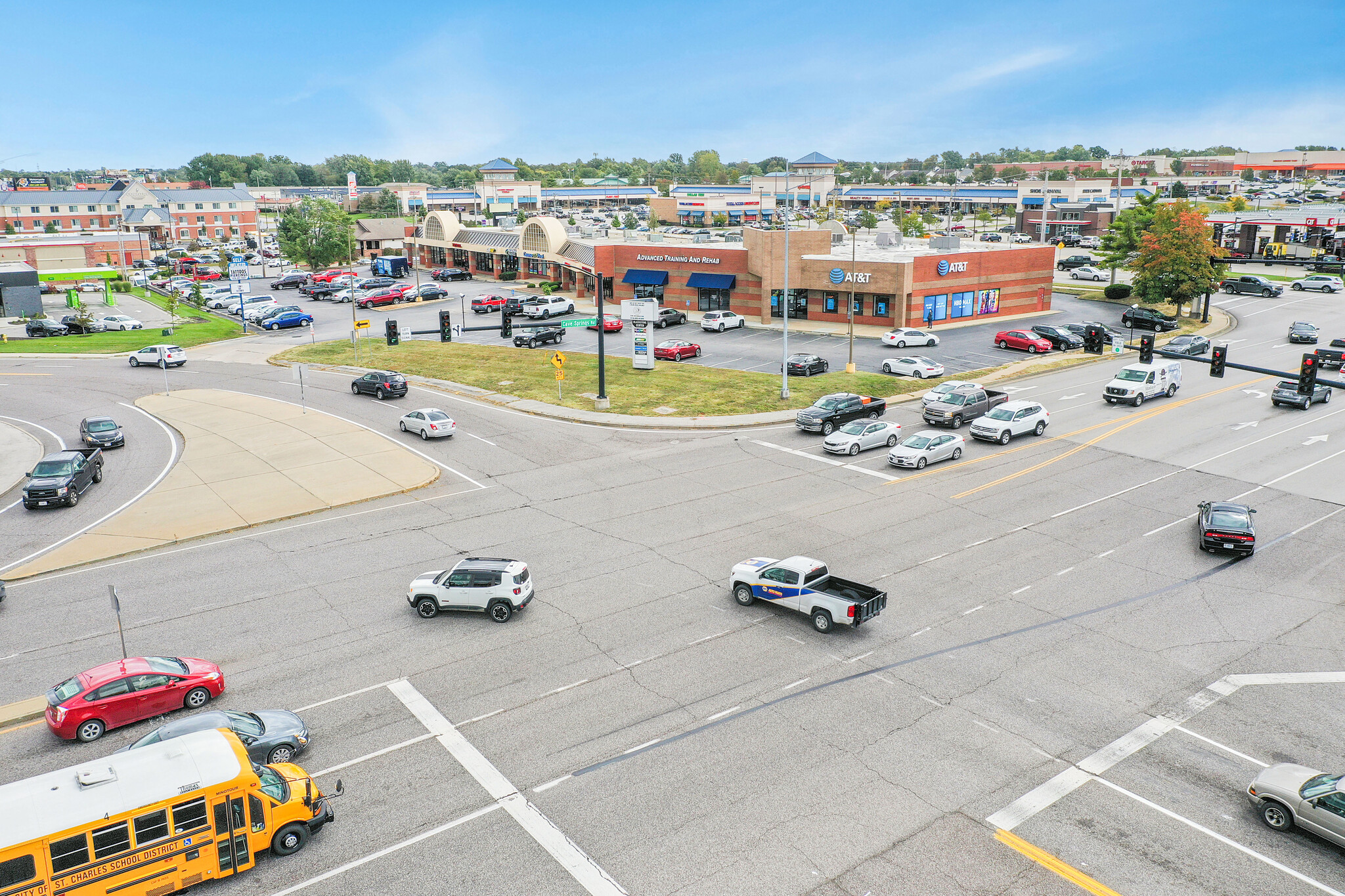 3899 Veterans Memorial Pky, Saint Peters, MO for lease Building Photo- Image 1 of 7