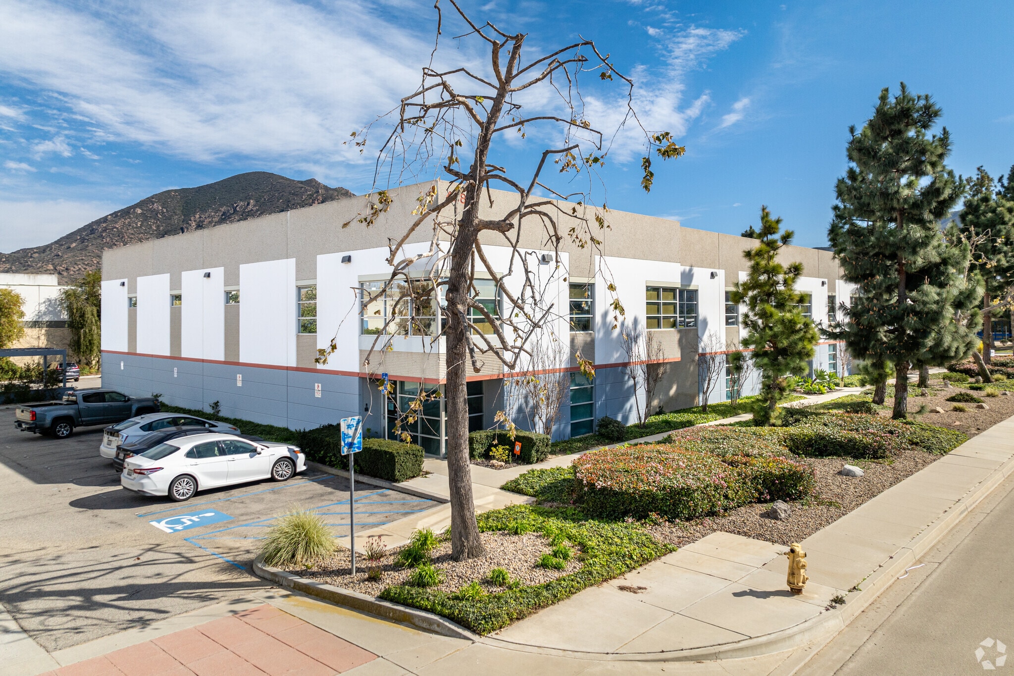4682 Calle Bolero, Camarillo, CA for lease Building Photo- Image 1 of 12
