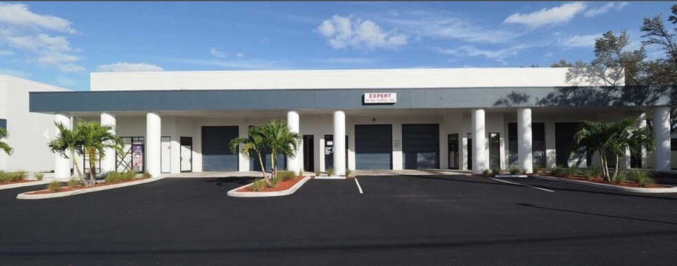 4700 N Dixie Hwy, Oakland Park, FL for sale - Building Photo - Image 1 of 1