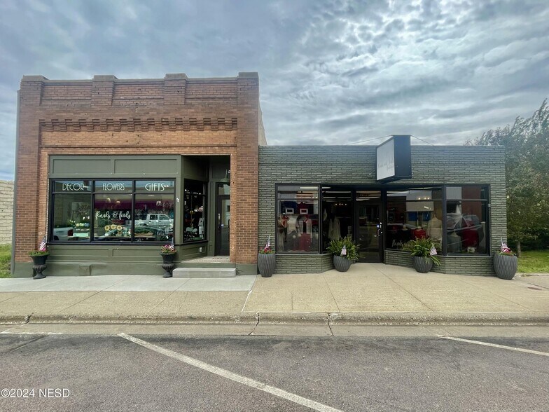 314-316 S 3rd Ave, Clear Lake, SD for sale - Primary Photo - Image 1 of 1