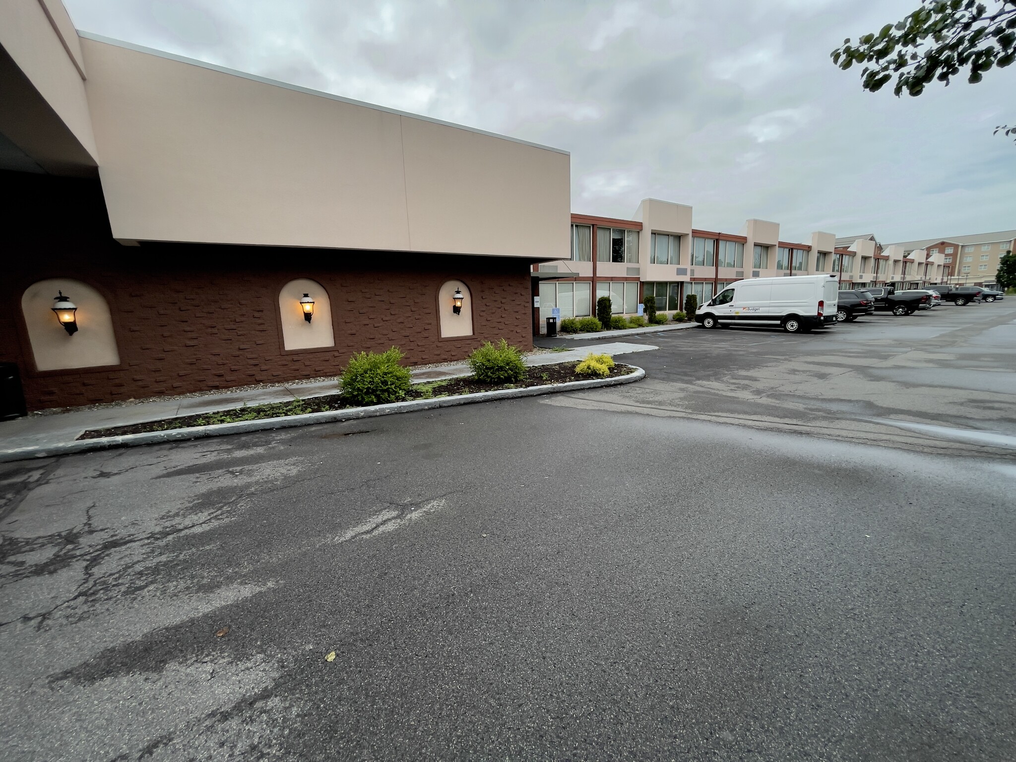 200 Wolf Rd, Albany, Ny 12205 - Surestay Plus Hotel Albany Airport 