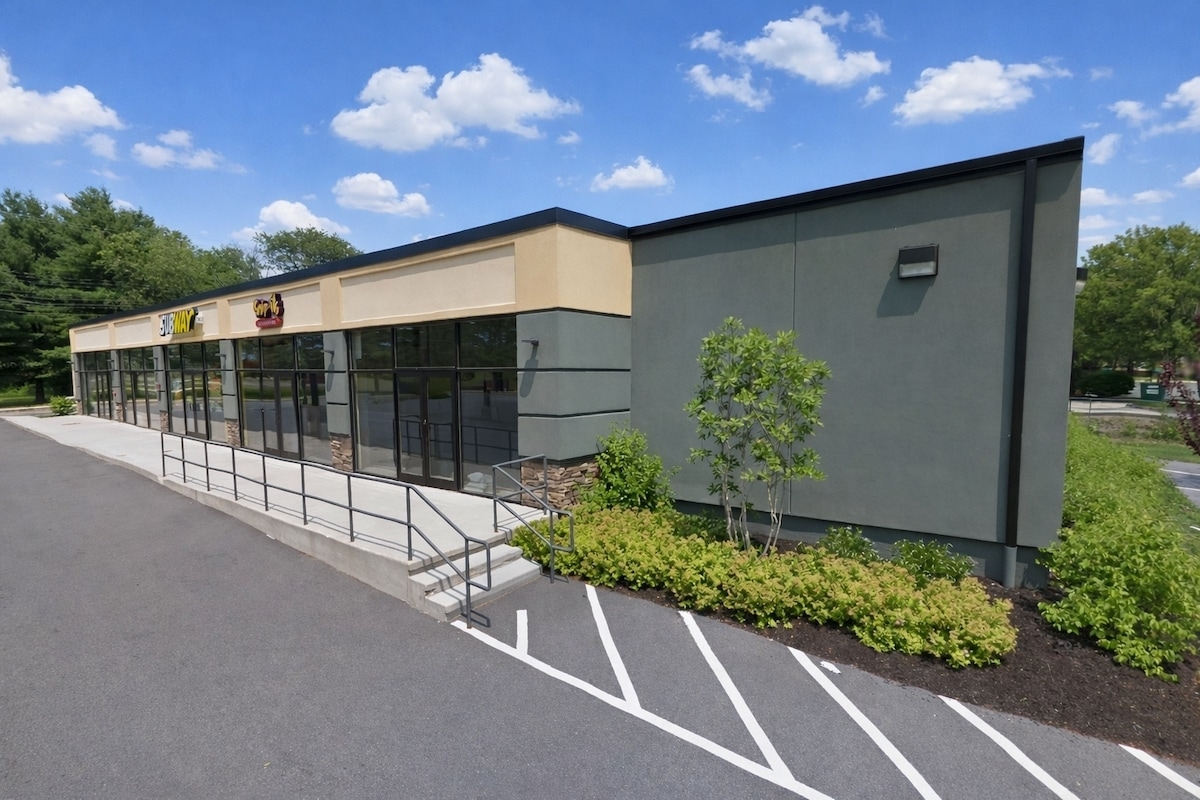 157 Bedford St, Burlington, MA for lease Building Photo- Image 1 of 4