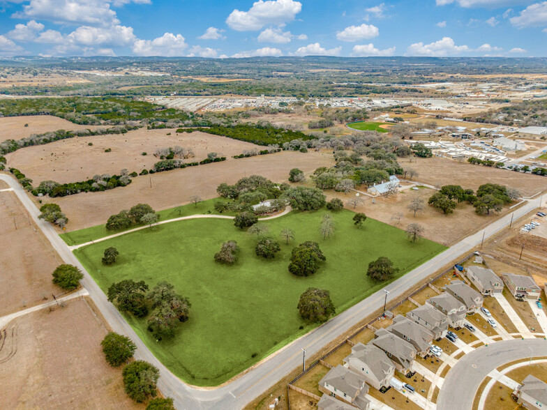 6 Old Fredericksburg Rd, Boerne, TX for sale - Building Photo - Image 1 of 19