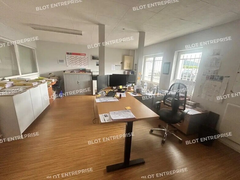 Office in Rennes for lease - Interior Photo - Image 3 of 4